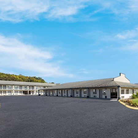 Rodeway Inn Elkton Exteriör bild
