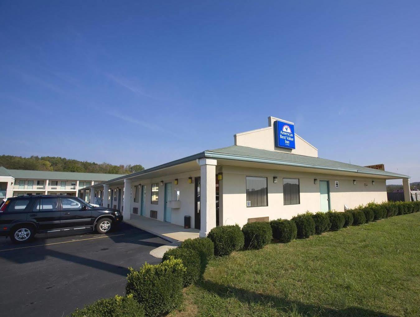 Rodeway Inn Elkton Exteriör bild